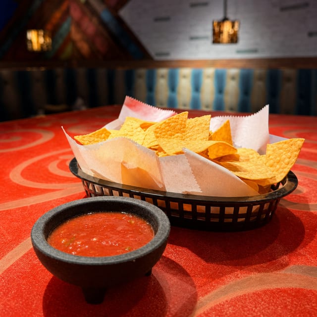SM CHIPS & SALSA.