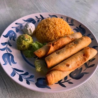 FLAUTAS PLATE